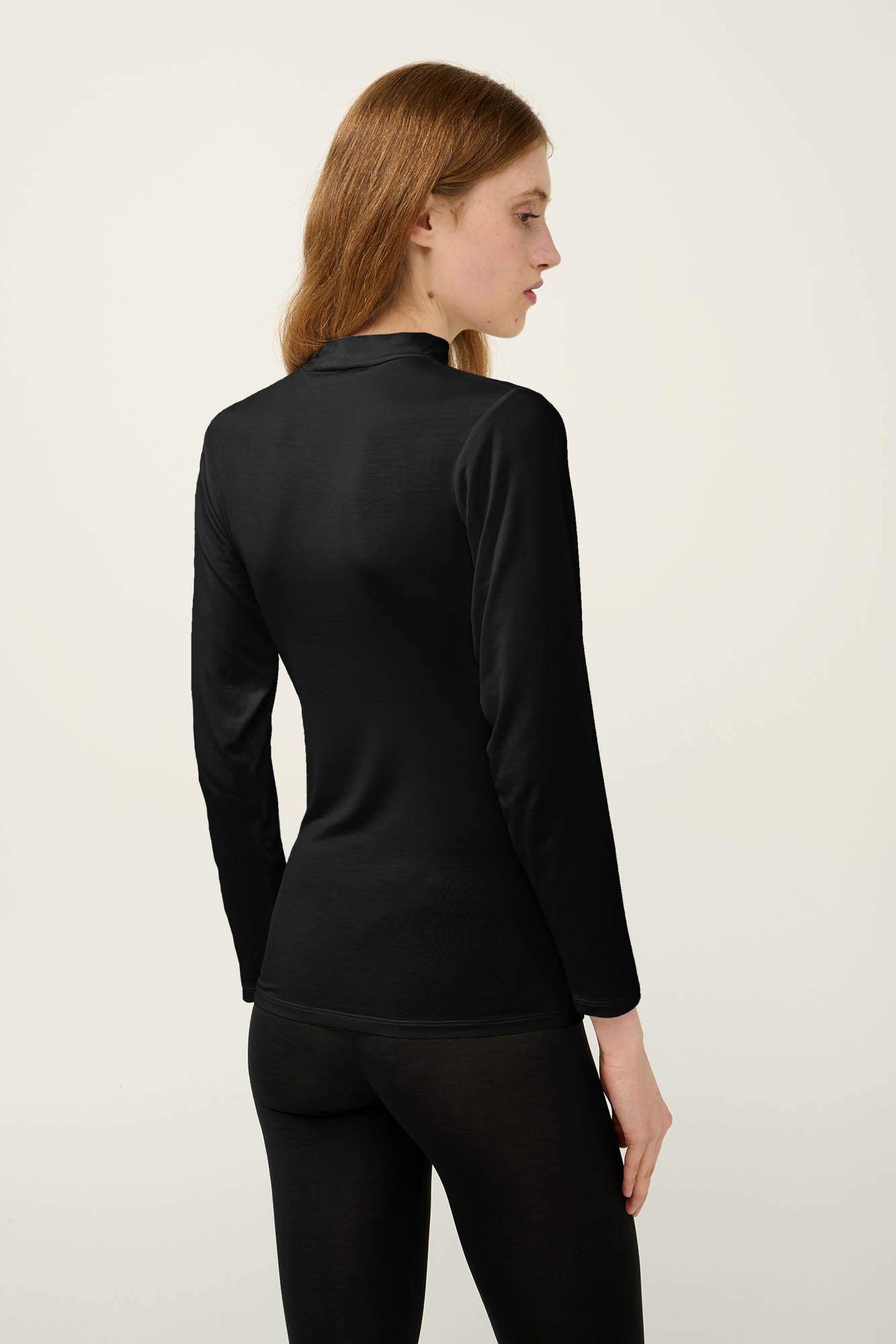 https://assets.vampfashion.com/SOFTONE_TMP_IMAGES/6_0153969106.jpg