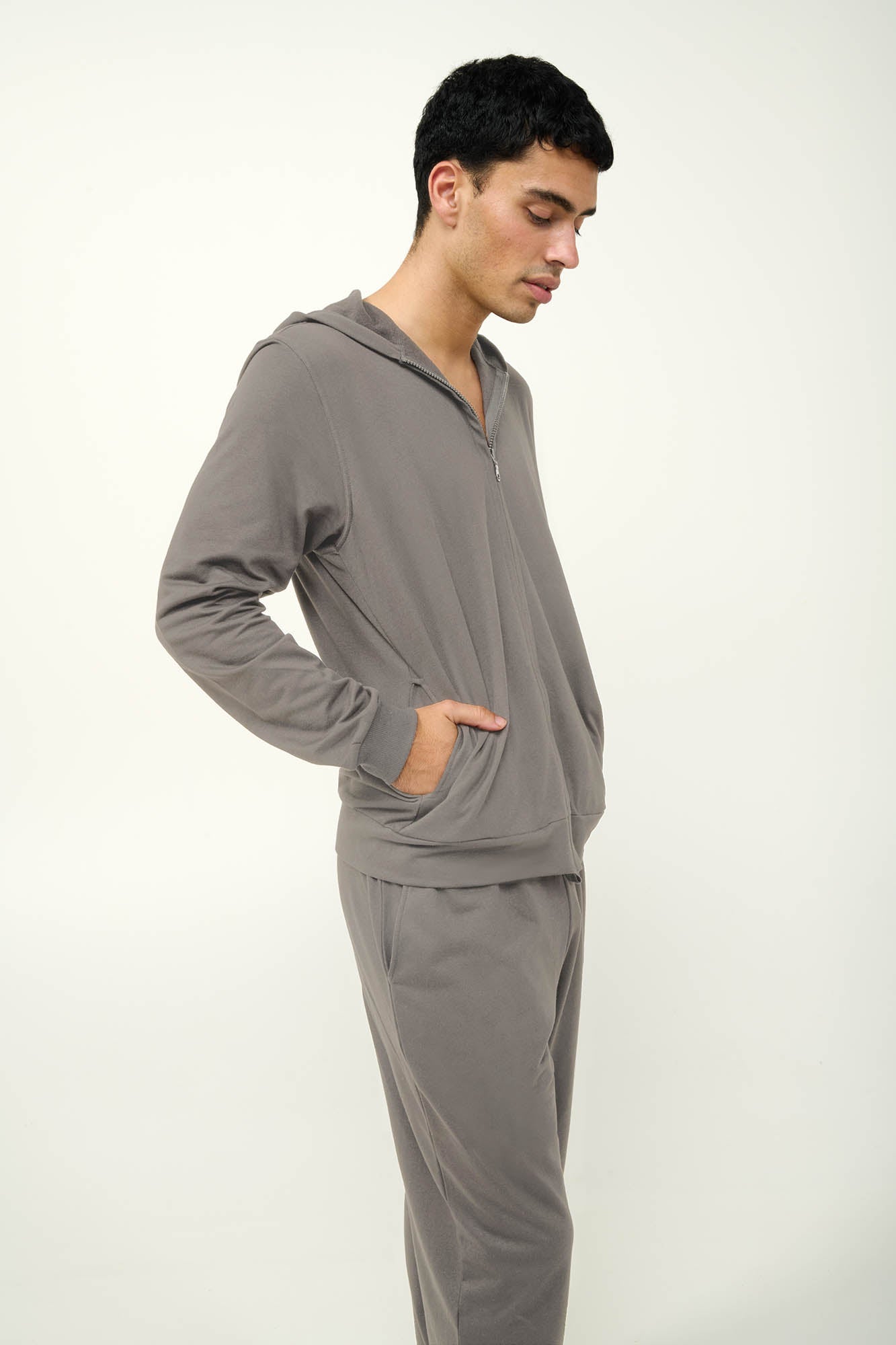 https://assets.vampfashion.com/SOFTONE_TMP_IMAGES/6_0515985823.jpg