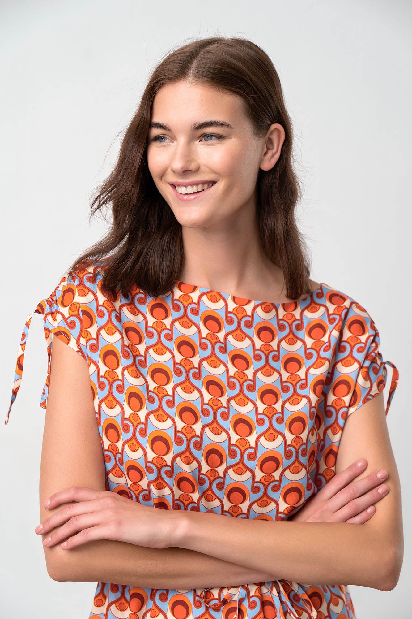 https://assets.vampfashion.com/SOFTONE_TMP_IMAGES/6_0545392010.jpg