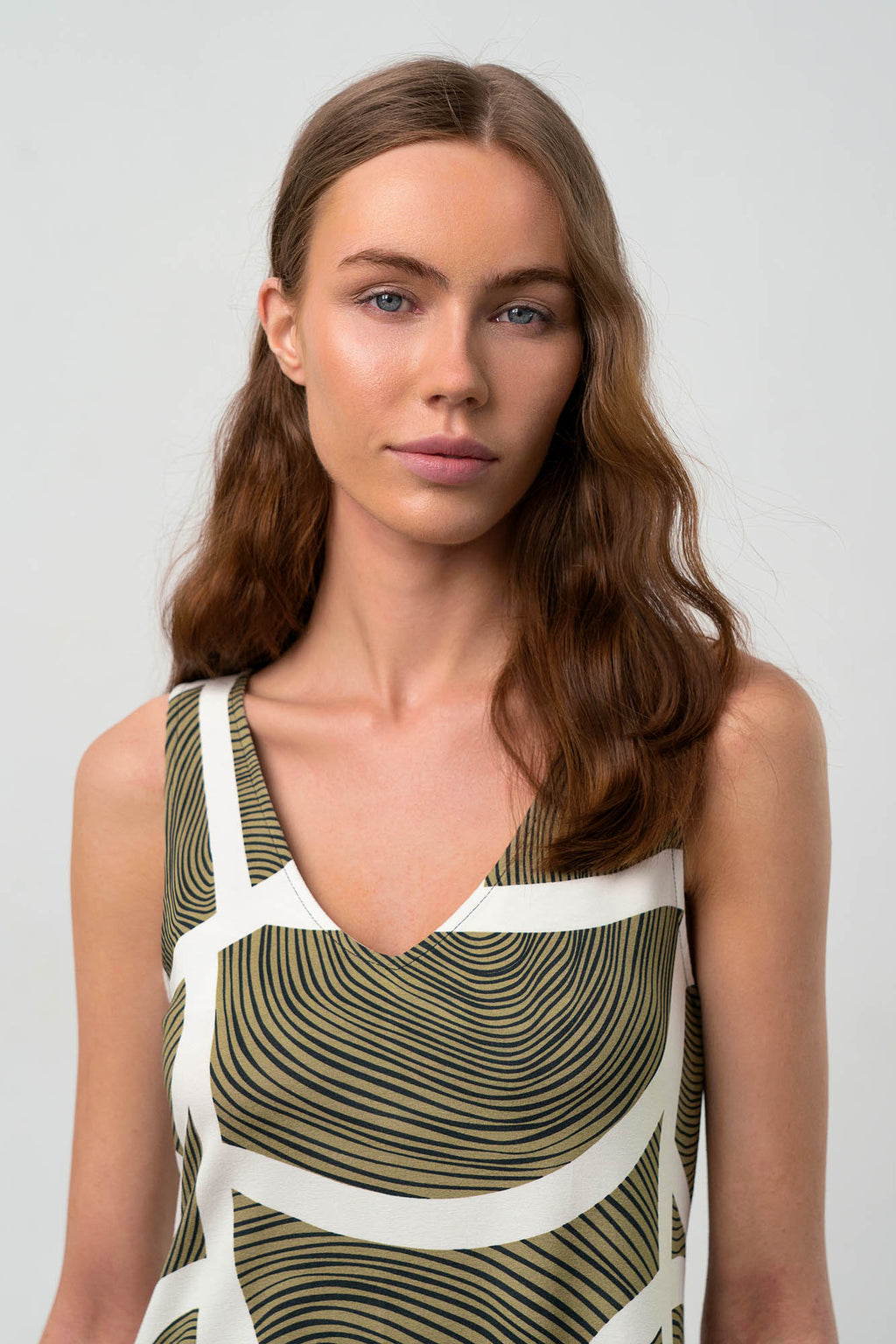https://assets.vampfashion.com/SOFTONE_TMP_IMAGES/6_0649954518.jpg