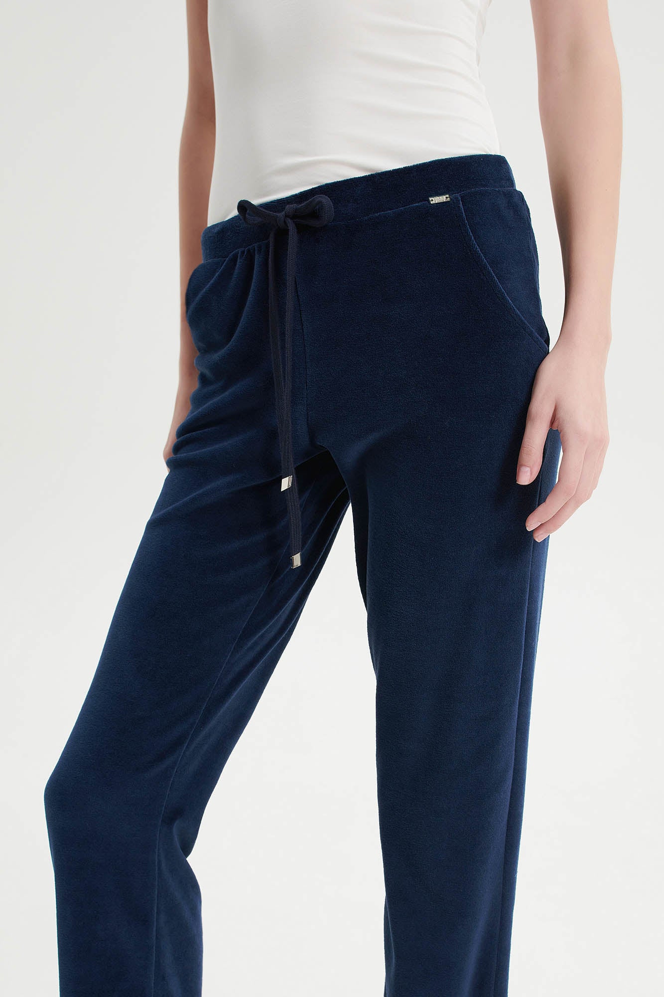 https://assets.vampfashion.com/SOFTONE_TMP_IMAGES/6_0761311916.jpg
