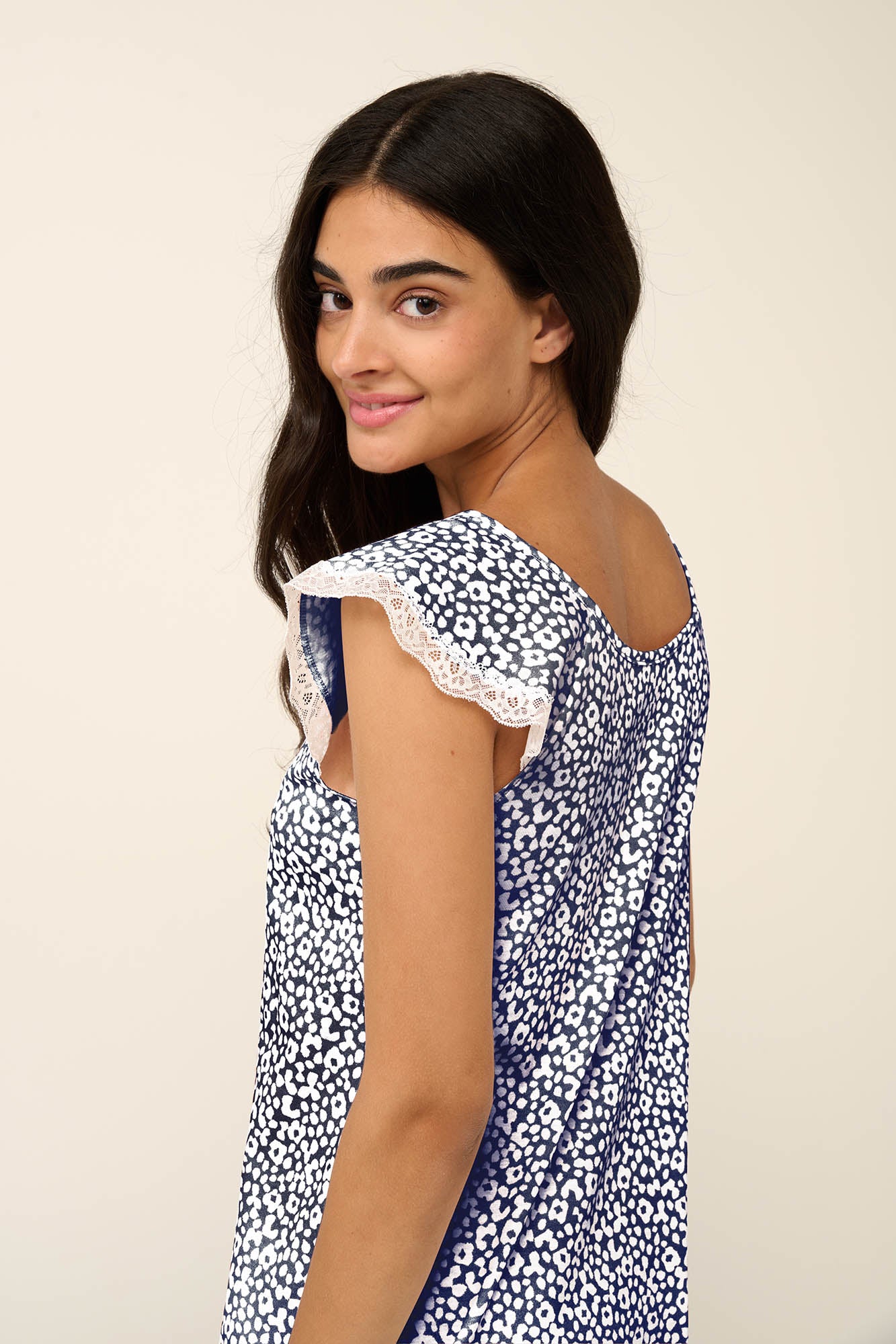 https://assets.vampfashion.com/SOFTONE_TMP_IMAGES/6_0900742782.jpg
