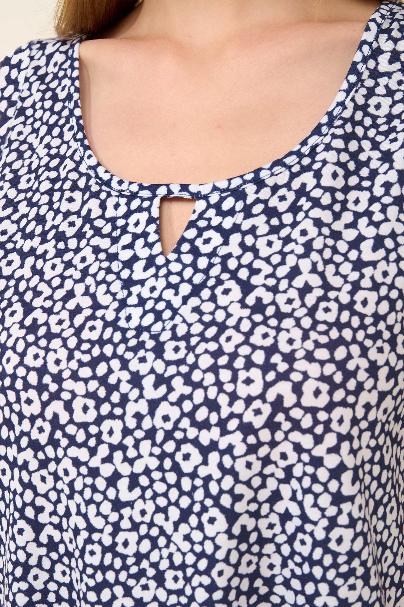 https://assets.vampfashion.com/SOFTONE_TMP_IMAGES/6_0932149638.jpg