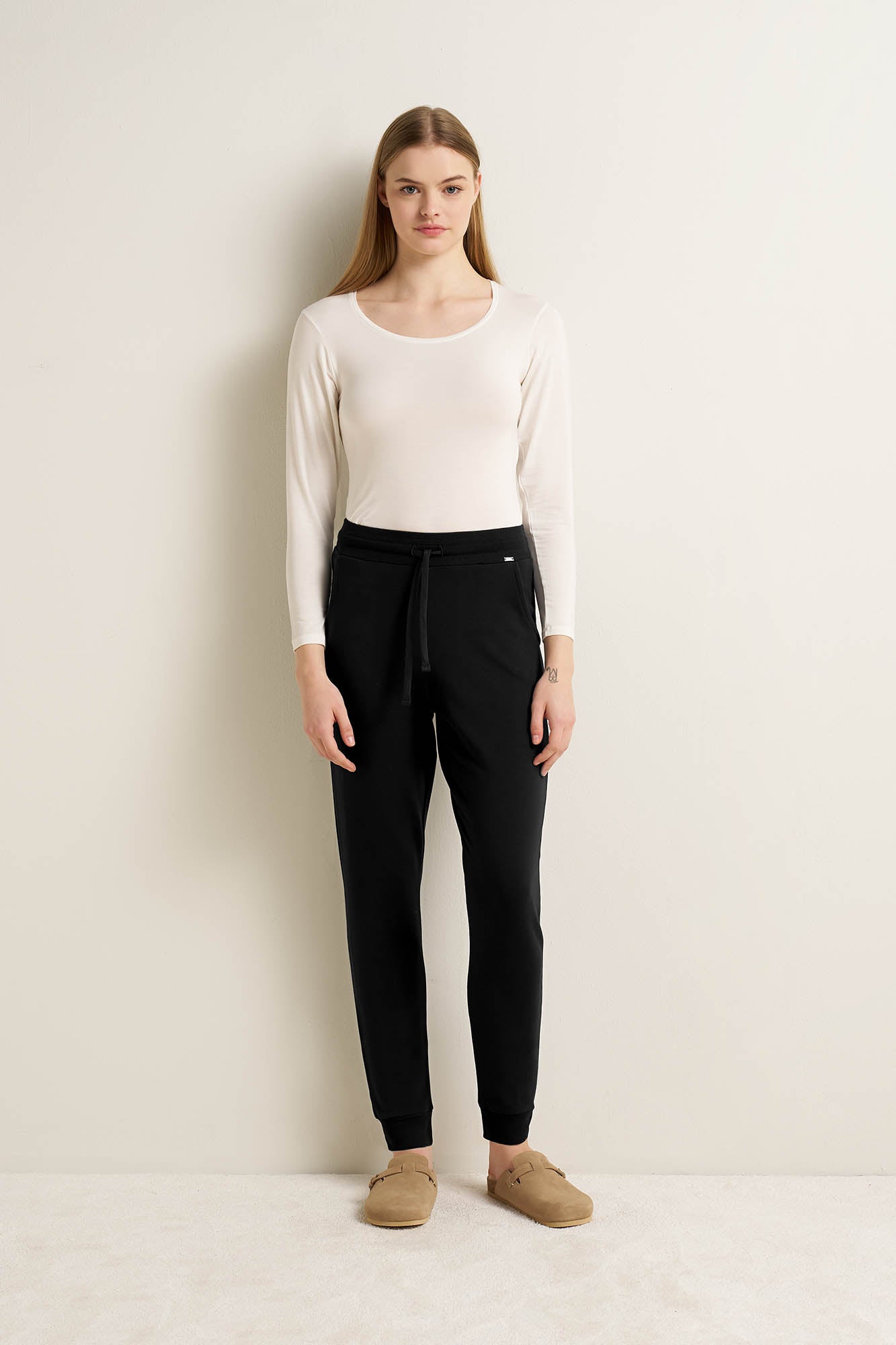 https://assets.vampfashion.com/SOFTONE_TMP_IMAGES/6_0963466518.jpg