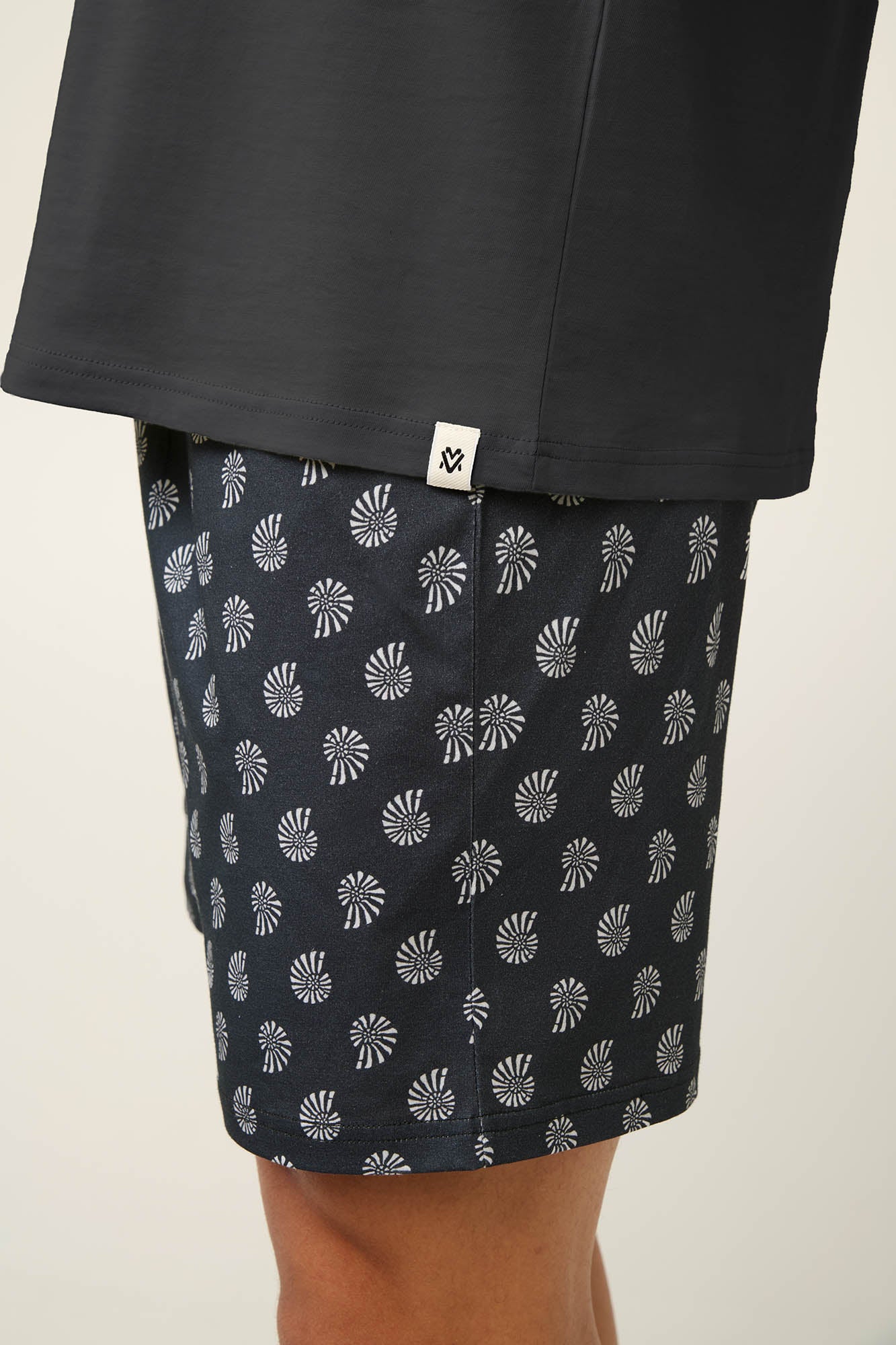 https://assets.vampfashion.com/SOFTONE_TMP_IMAGES/7_0414347391.jpg