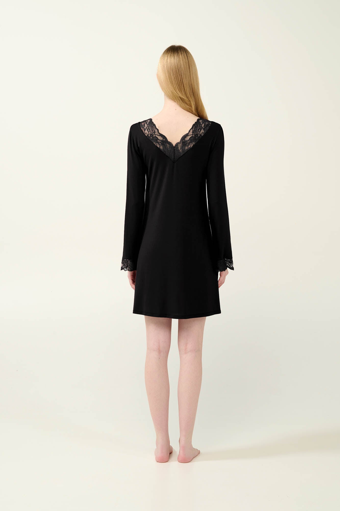 https://assets.vampfashion.com/SOFTONE_TMP_IMAGES/7_0525553464.jpg