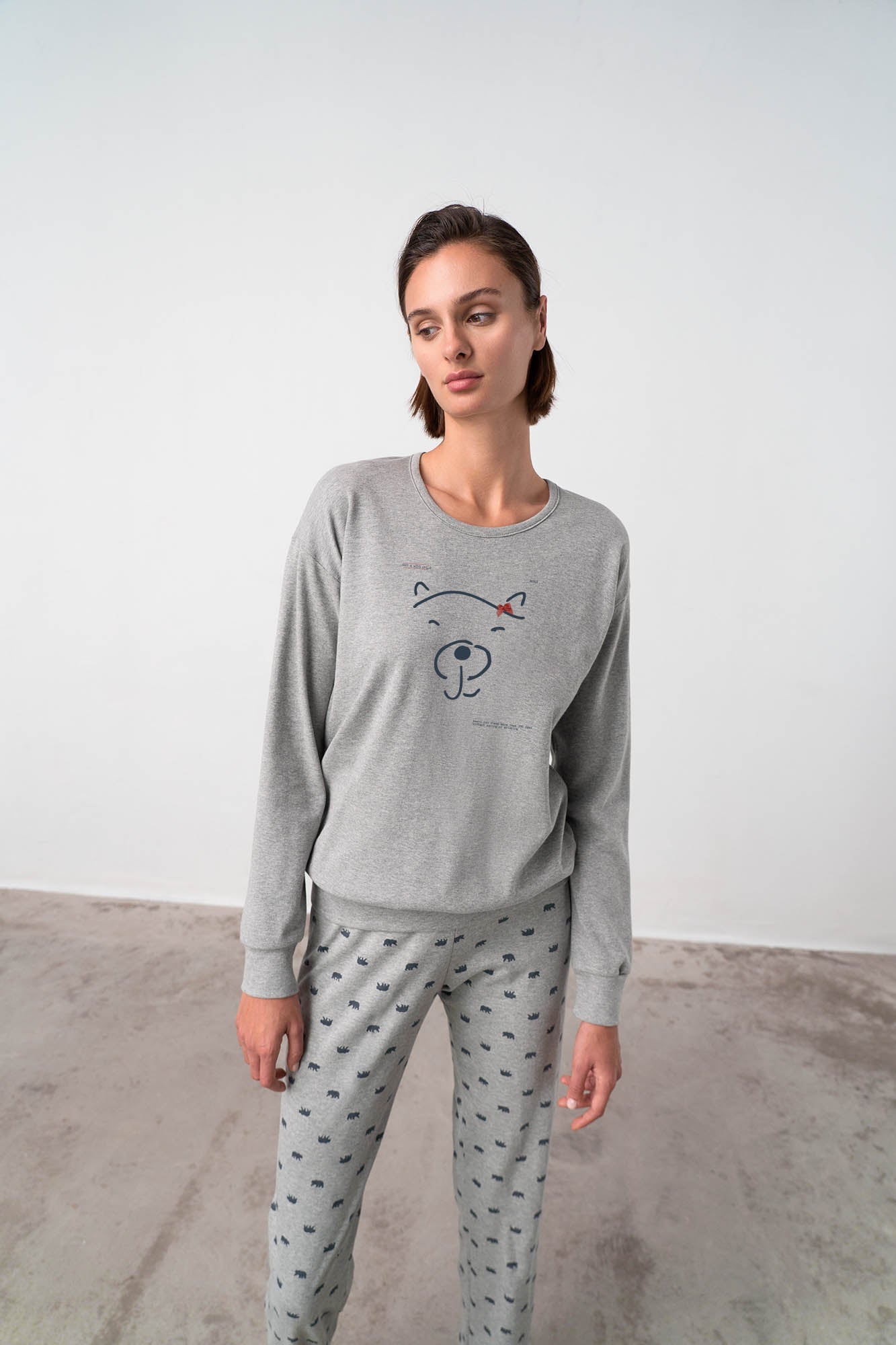 https://assets.vampfashion.com/SOFTONE_TMP_IMAGES/7_0556046556.jpg