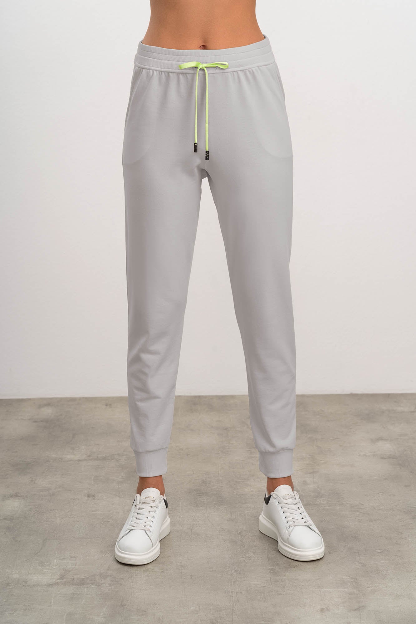 https://assets.vampfashion.com/SOFTONE_TMP_IMAGES/7_0876487643.jpg