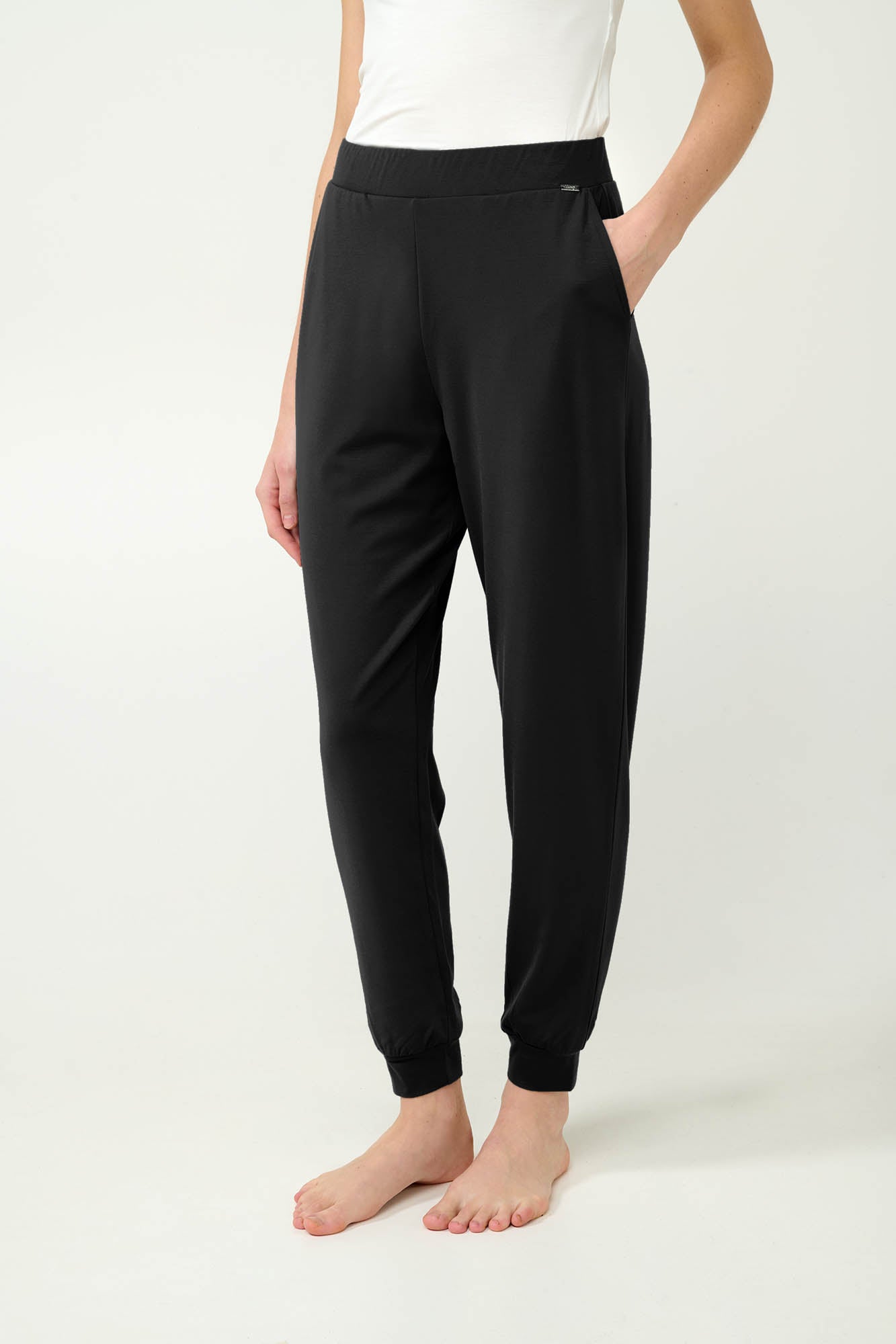 https://assets.vampfashion.com/SOFTONE_TMP_IMAGES/8_0487925519.jpg
