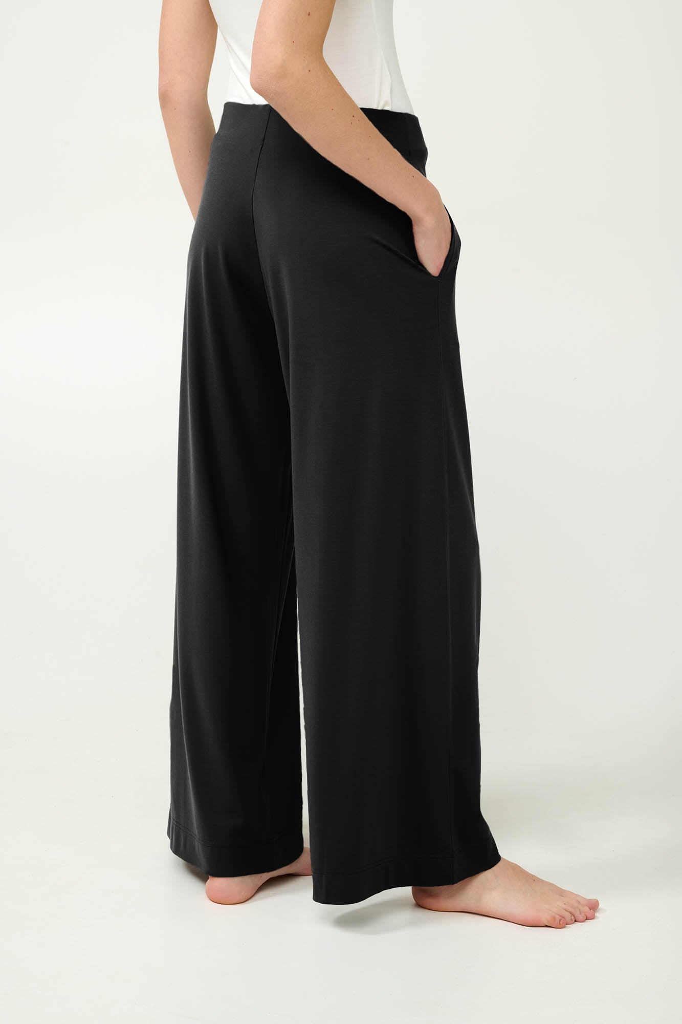 https://assets.vampfashion.com/SOFTONE_TMP_IMAGES/9_0746419846.jpg
