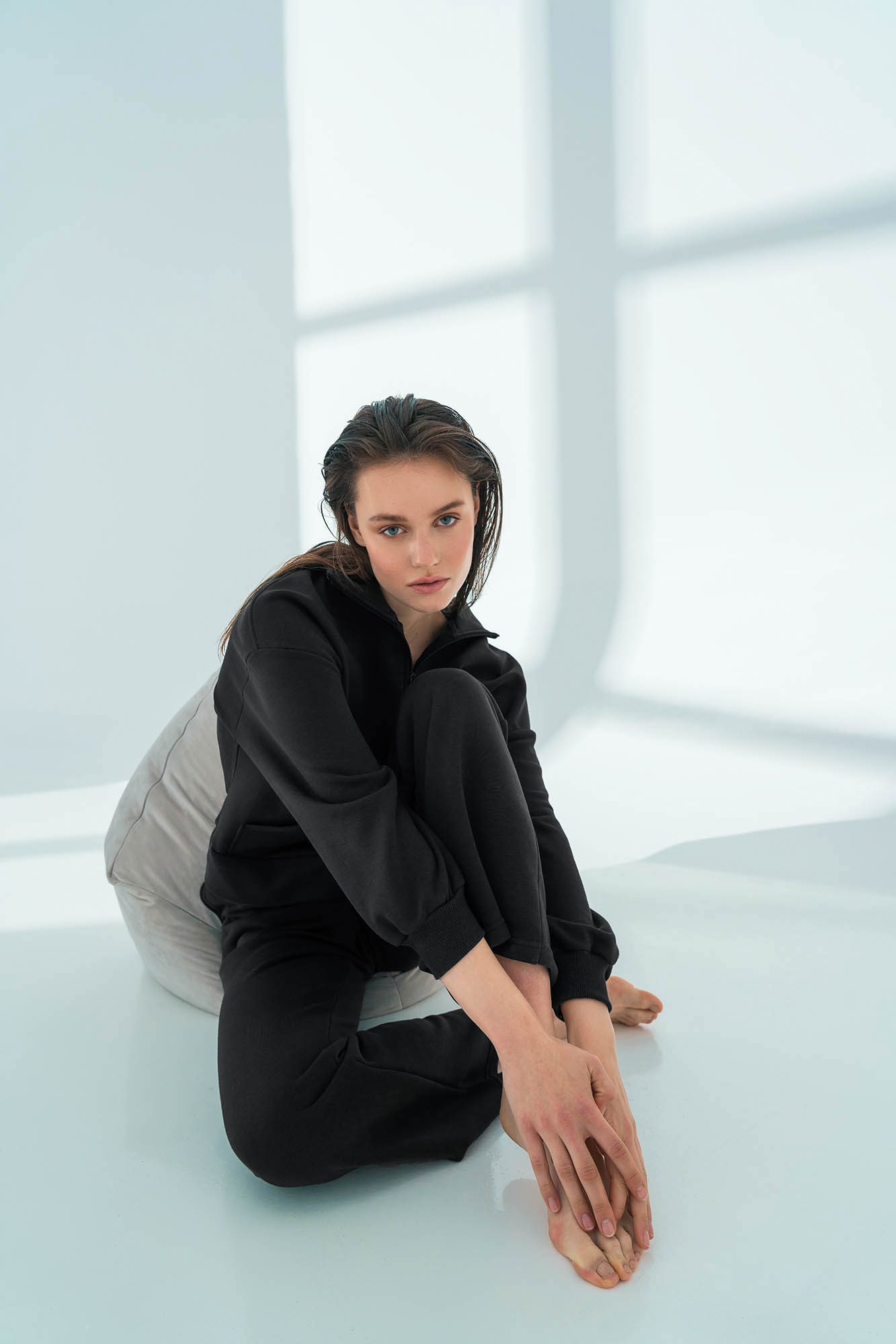 Vamp - Μονόχρωμη Μπλόυζα με Κουκούλα