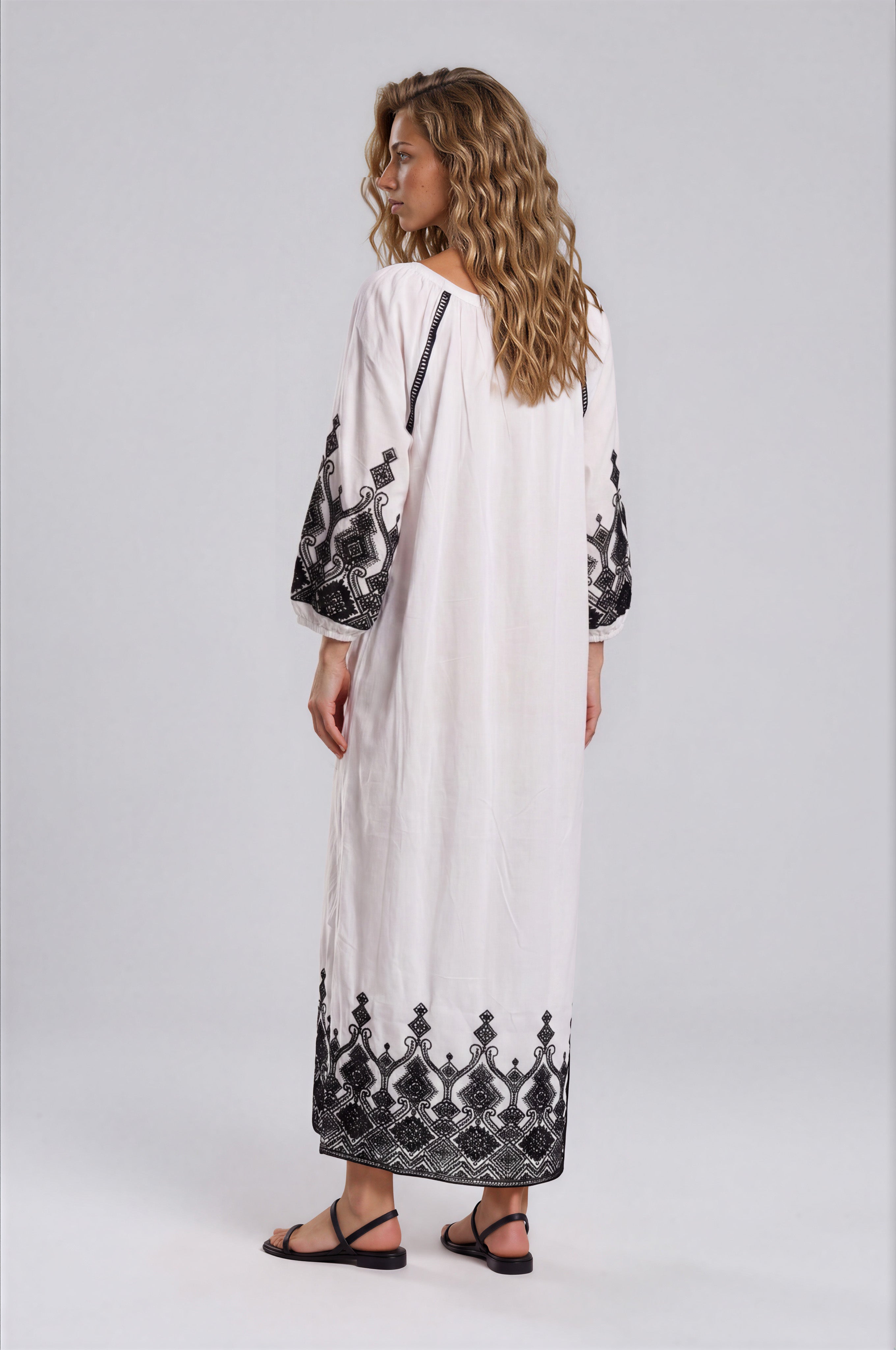 Pink Label - Beachwear Embroidery Black