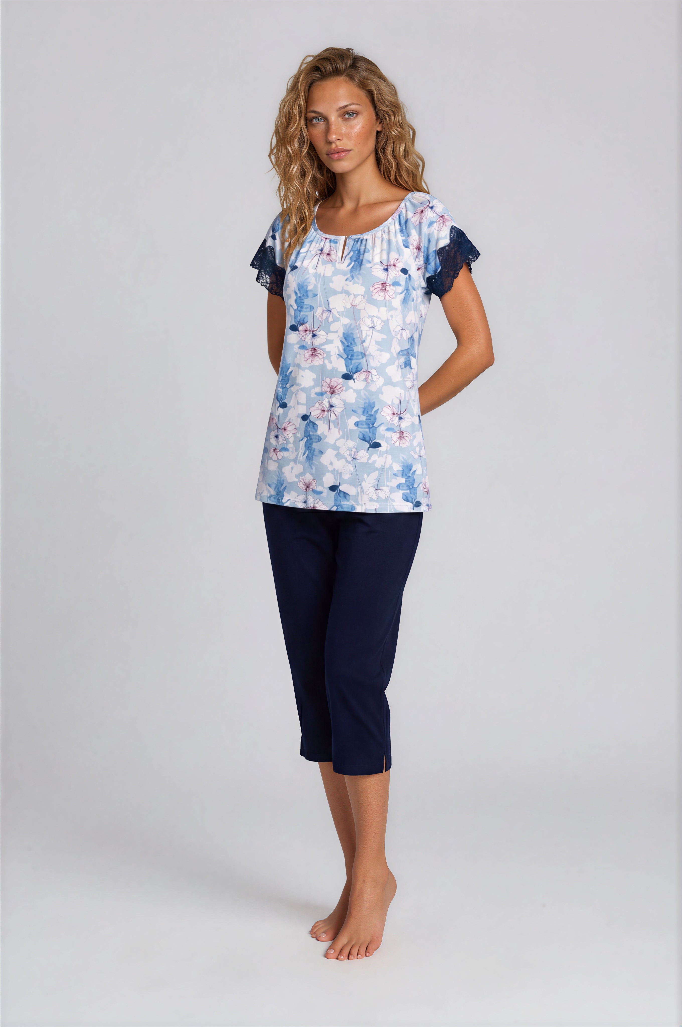 Pink Label - Pijama Blue Flowers Capri