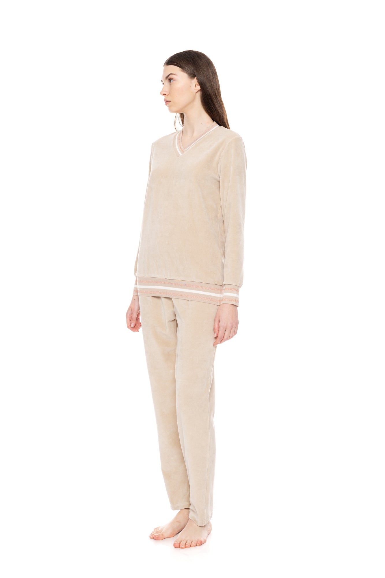 Pink Label - Homewear V Velvet Detail