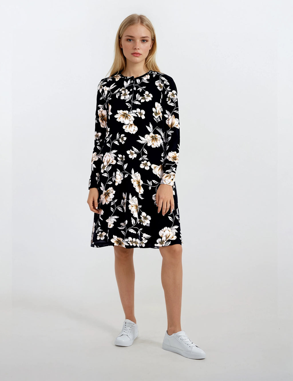 Pink Label - Nightgown Black Flowers